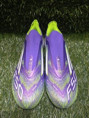 F50 Elite Laceless Fg. Size 12.5 M.